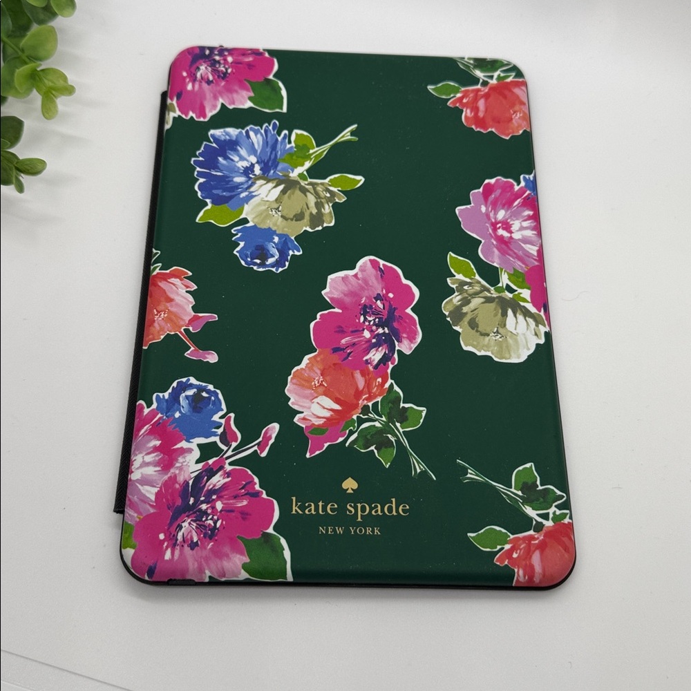 Kate Spade original box Bluetooth keyboard folio for iPad mini no charging cord